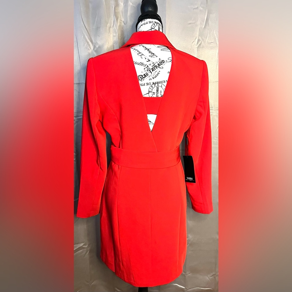 NWT - White House Black Market Vibrant Red Blazer Dress - Size 6 - Picture 3 of 6